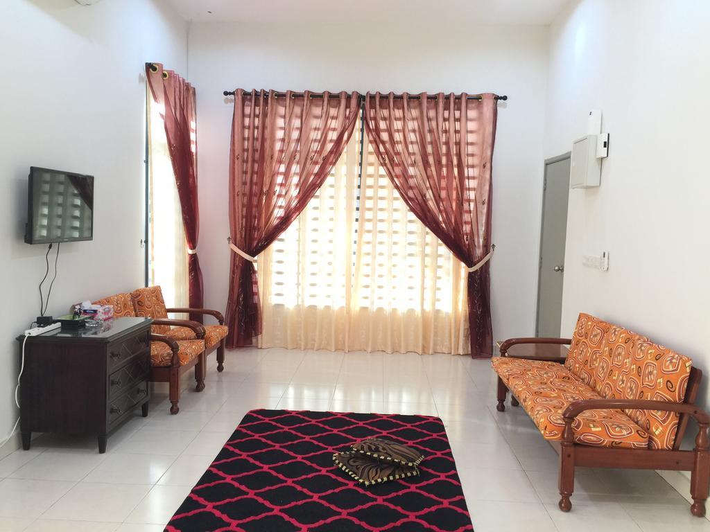 Ana Guest House Jalan Airport 콴탄 외부 사진