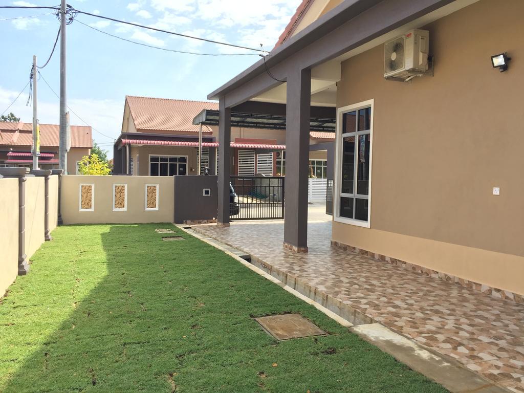 Ana Guest House Jalan Airport 콴탄 외부 사진