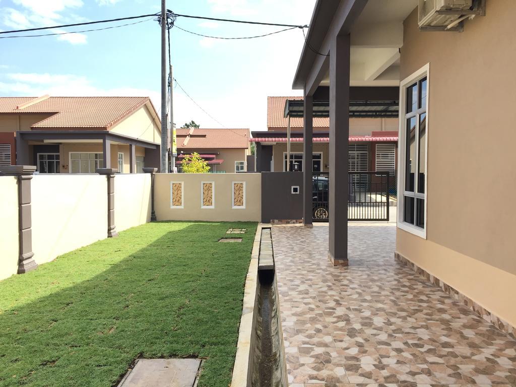 Ana Guest House Jalan Airport 콴탄 외부 사진