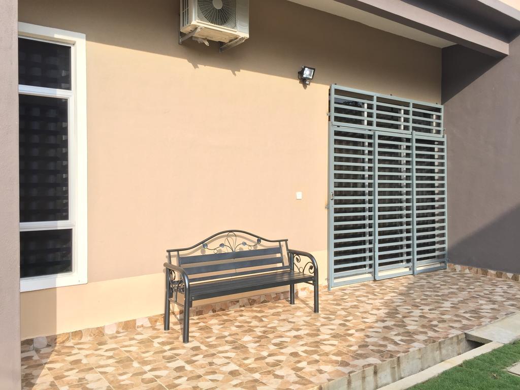 Ana Guest House Jalan Airport 콴탄 외부 사진