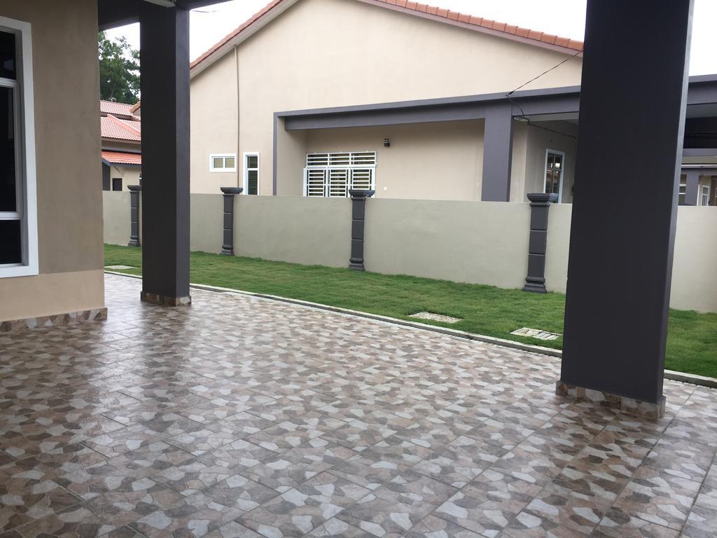 Ana Guest House Jalan Airport 콴탄 외부 사진