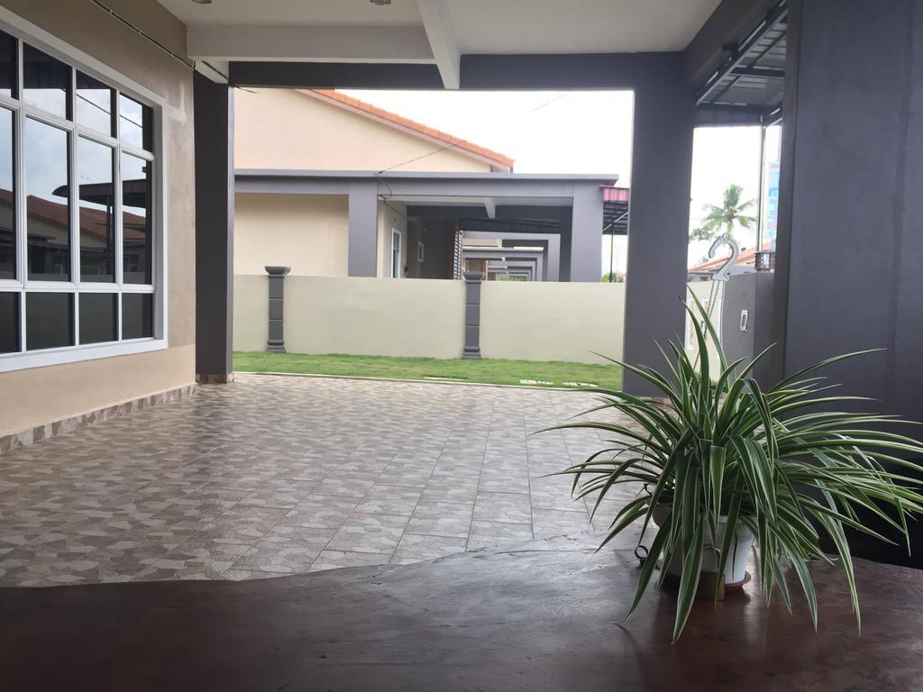 Ana Guest House Jalan Airport 콴탄 외부 사진