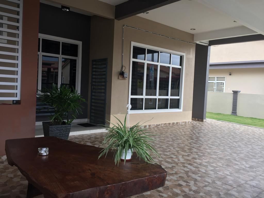 Ana Guest House Jalan Airport 콴탄 외부 사진