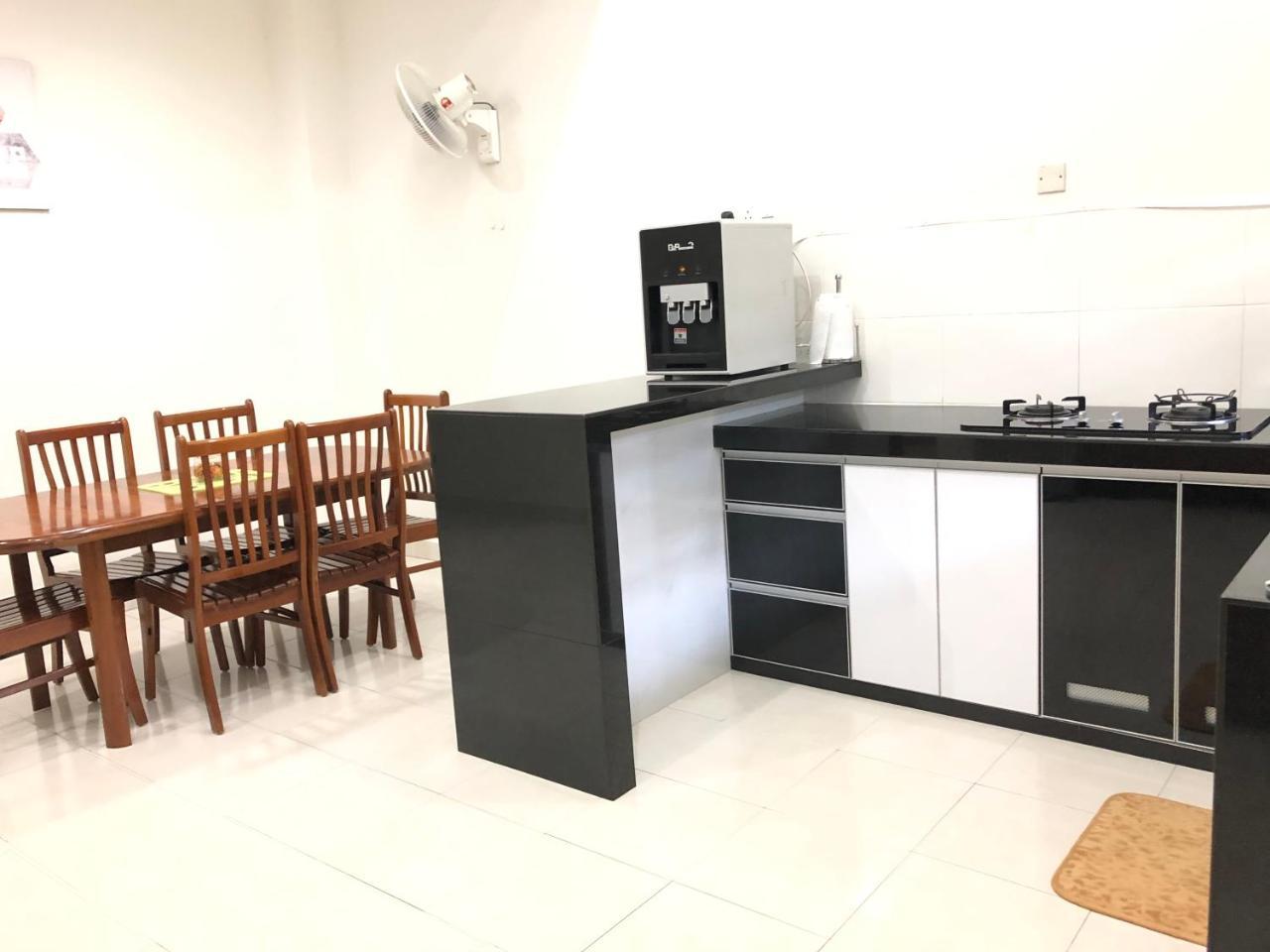Ana Guest House Jalan Airport 콴탄 외부 사진